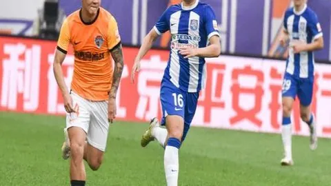 国际米兰20号独占鳌头，AC与国米战成平手1-1